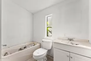 2122 W 29th St, Panama City, FL 32405 - Photo 12