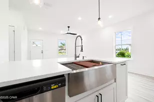 2603 E 6th St, Panama City, FL 32401 - Photo 8