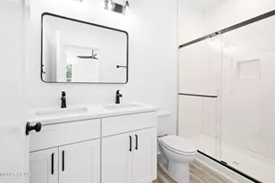 910 E 9th Ct, Panama City, FL 32401 - Photo 22