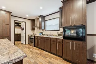 214 Lakepoint Rd, Alford, FL 32420 - Photo 8