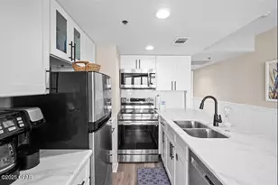 9850 S Thomas Dr, Panama City Beach, FL 32408 - Photo 4