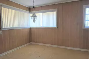 853 1st St, Chipley, FL 32428 - Photo 14