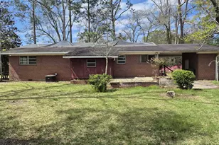 853 1st St, Chipley, FL 32428 - Photo 22