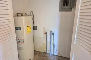 853 1st St, Chipley, FL 32428 - Photo 18