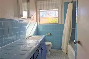 853 1st St, Chipley, FL 32428 - Photo 8