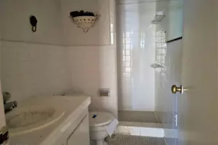 853 1st St, Chipley, FL 32428 - Photo 8