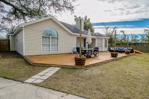 914 Virginia Ave, Lynn Haven, FL 32444 - Photo 36