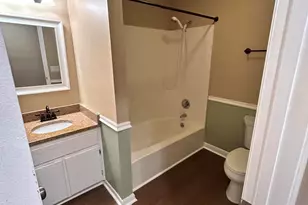 1005 W 11th Ct, Panama City, FL 32401 - Photo 10