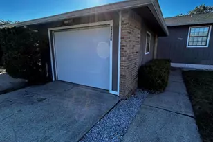 1007 W 11th Ct, Panama City, FL 32401 - Photo 2