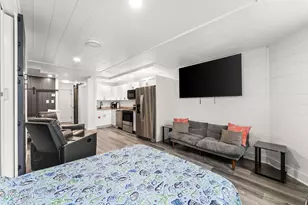 8817 S Thomas Dr, Panama City, FL 32408 - Photo 12