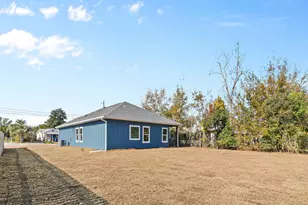 2411 E 16th St, Panama City, FL 32405 - Photo 36