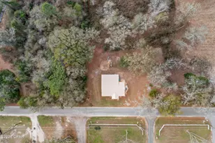 470 2nd St, Chipley, FL 32428 - Photo 24