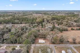 470 2nd St, Chipley, FL 32428 - Photo 22