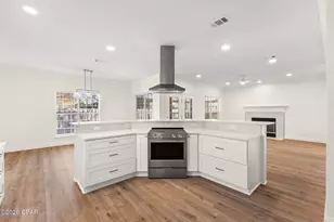 7009 N Lagoon Dr, Panama City Beach, FL 32408 - Photo 8