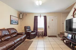 124 W Leslie Ln, Panama City Beach, FL 32407 - Photo 2