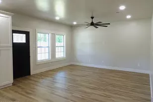 308 E 8th St, Panama City, FL 32401 - Photo 8