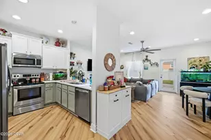 112 Fox Glove Ln, Panama City Beach, FL 32413 - Photo 4