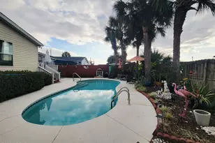 301 16th St, Panama City Beach, FL 32413 - Photo 12