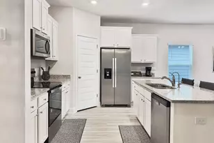 542 Vermilion Cir, Port Saint Joe, FL 32456 - Photo 14