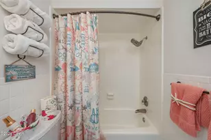 5801 Thomas Dr, Panama City Beach, FL 32408 - Photo 24