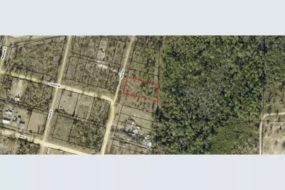 18266 April Avenue, Fountain, FL 32438 - Photo 2