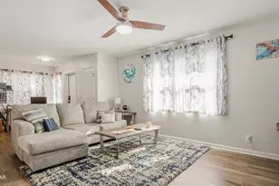 1621 E 9th St, Panama City, FL 32401 - Photo 2