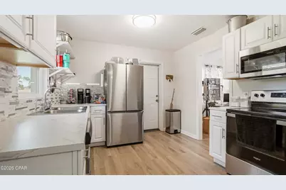 1621 E 9th Street, Panama City, FL 32401 - Photo 8