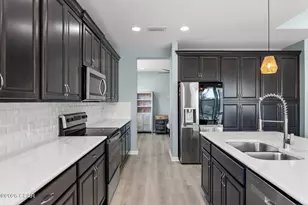 8733 Coral Reef Wy, Panama City Beach, FL 32413 - Photo 10