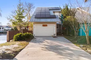 1209 Capri Dr, Panama City, FL 32405 - Photo 2