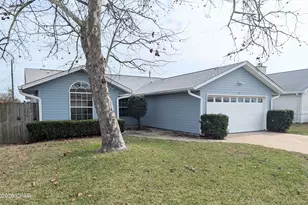 716 J J Dr, Panama City, FL 32404 - Photo 2