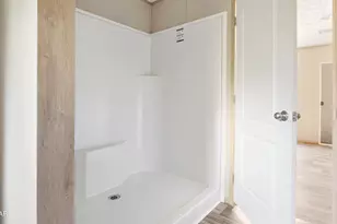 420 Hickory Bluff Cir, Panama City, FL 32409 - Photo 16