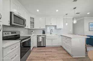 121 Lakeside Cir, Panama City Beach, FL 32413 - Photo 2