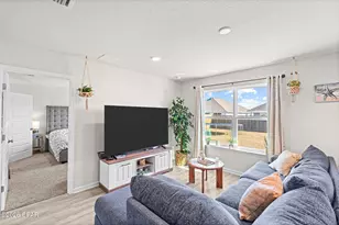 270 Boggy Crk Wy, Callaway, FL 32404 - Photo 20