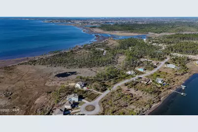 1007 Breeze Court, Panama City, FL 32404 - Photo 2