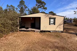 23588 NW Lamont Rd, Fountain, FL 32438 - Photo 6