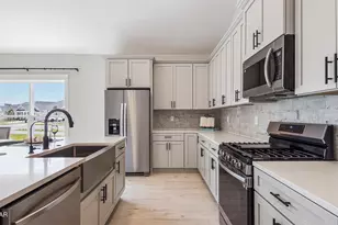 962 Crystal Bayou Blvd, Panama City Beach, FL 32407 - Photo 4