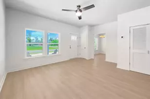 592 Bonnet St, Port Saint Joe, FL 32456 - Photo 6