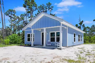 592 Bonnet St, Port Saint Joe, FL 32456 - Photo 6
