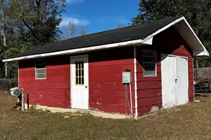 652 N 2nd St, Chipley, FL 32428 - Photo 30