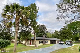 807 Maple St, Chipley, FL 32428 - Photo 2