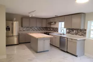 807 Maple St, Chipley, FL 32428 - Photo 10