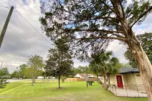 807 Maple St, Chipley, FL 32428 - Photo 8