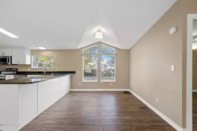 640 Lagoon Oaks Circle, Panama City, FL 32408 - Photo 12