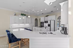 8127 N Lagoon Dr, Panama City, FL 32408 - Photo 14