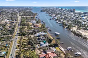 8127 N Lagoon Dr, Panama City, FL 32408 - Photo 74