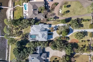 8127 N Lagoon Dr, Panama City, FL 32408 - Photo 76