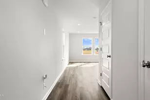 3123 Breezy Bay Ct, Southport, FL 32409 - Photo 6