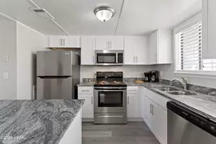 621 Laurel St, Panama City Beach, FL 32407 - Photo 2