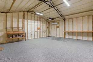 561 Lakepointe Dr, Chipley, FL 32428 - Photo 34