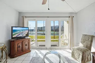 8727 Thomas Dr, Panama City Beach, FL 32408 - Photo 6